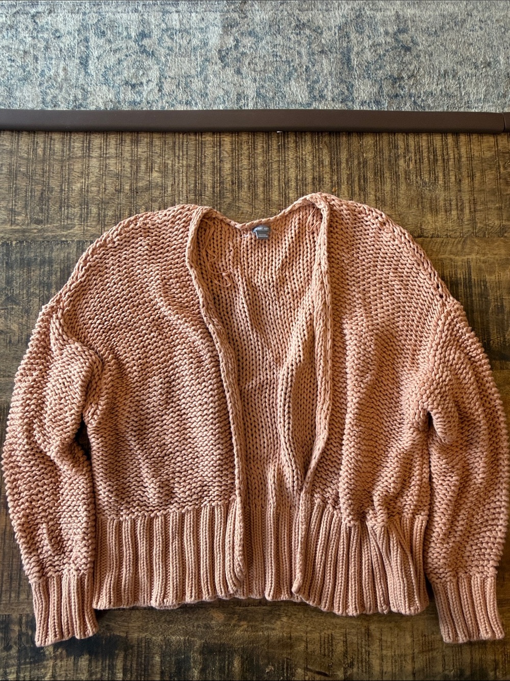 Aerie Chunky Women’s Cardigan Sweater — Dusty Rose